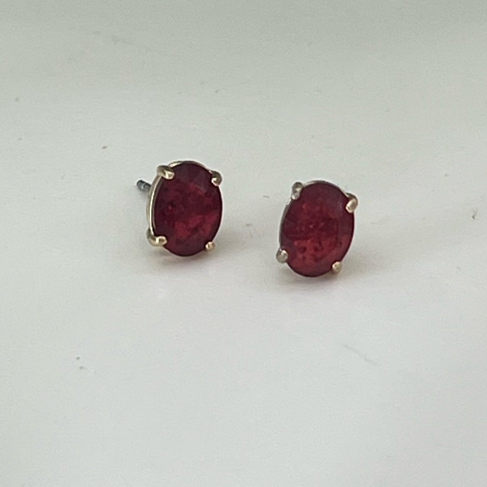 New Stella & Dot Ruby Red Stud Earrings - Picture 12 of 12